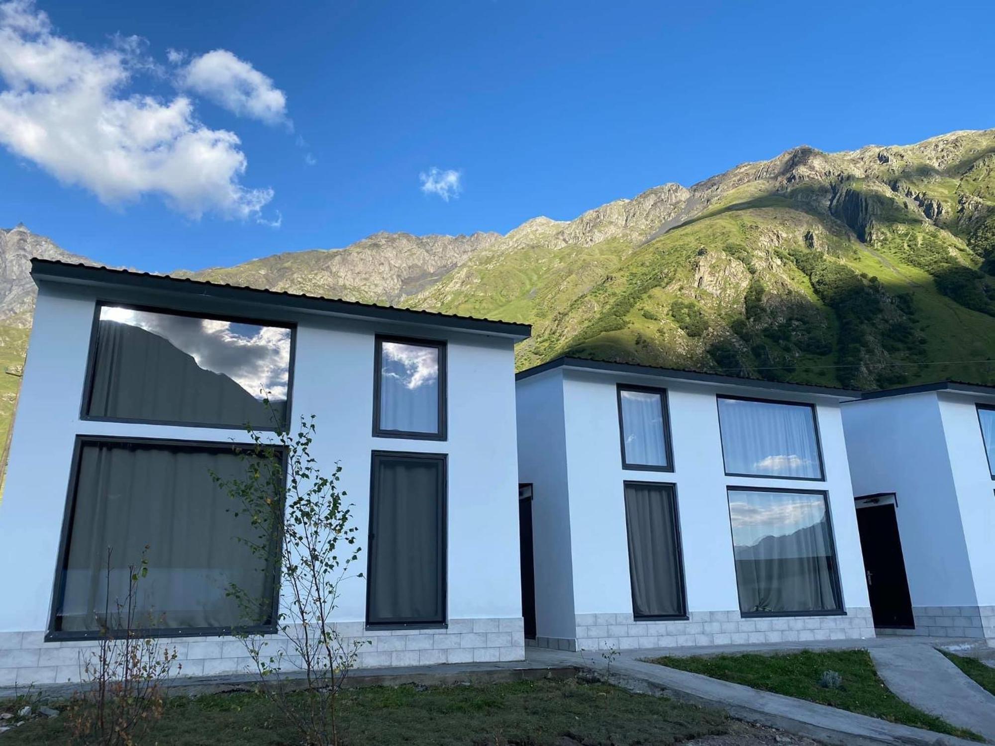 Krebuli Hotel Kazbegi Exterior foto