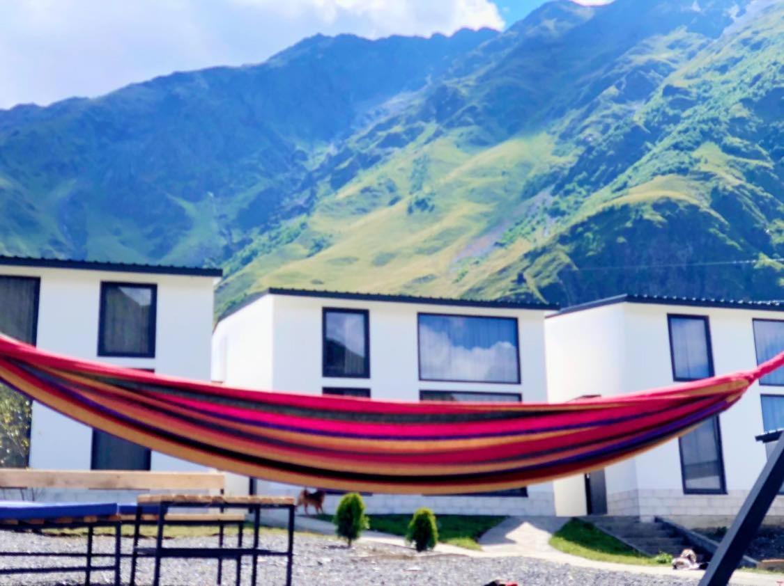Krebuli Hotel Kazbegi Exterior foto
